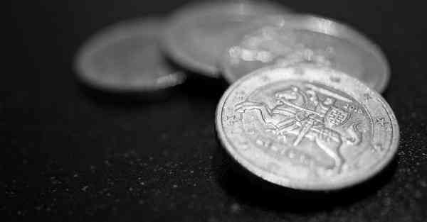 AI绘画为男子发声（AI绘画软件哪个好用）