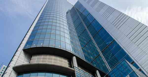 智能风暴机器人走房间