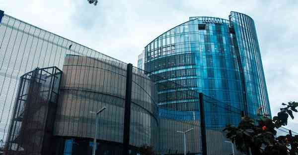 智能大数据设置：提升行业效率与创新驱动力