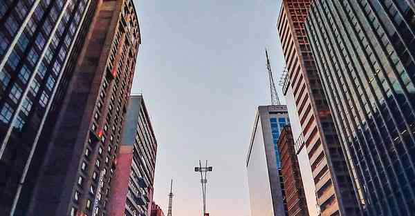 AI绘画赛博朋克建筑大厦