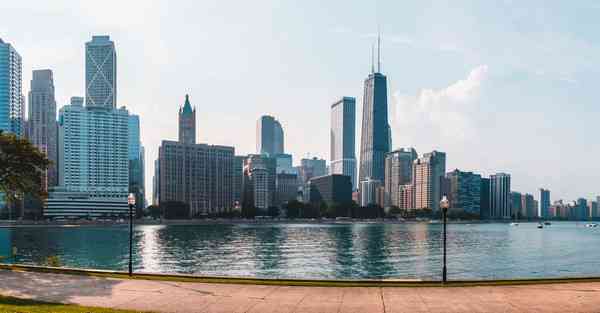 AI绘画为男子发声（AI绘画软件哪个好用）