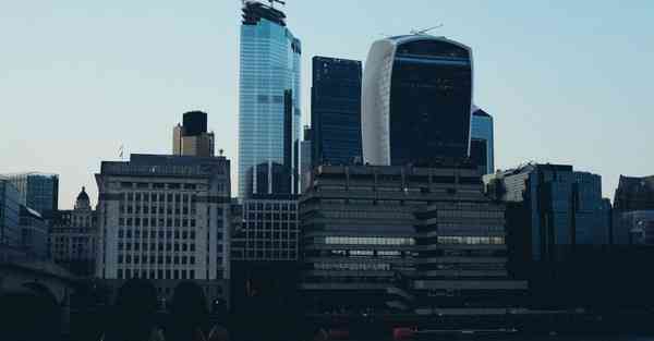 莞学宝AI智能机器人：革新教育方式的利器