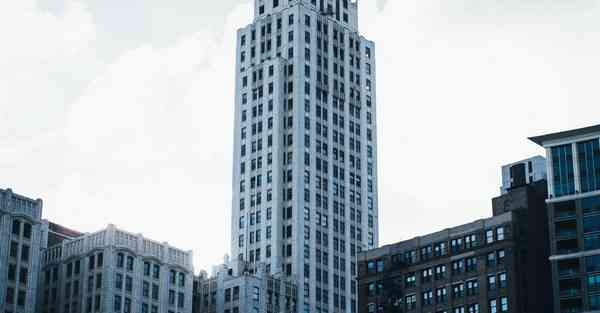 人工智能机器人和人谈恋爱