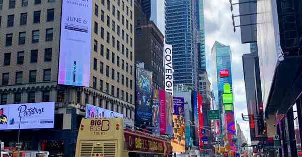 AI绘画赛博朋克建筑大厦