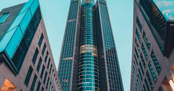 AI技术对于服装行业的影响