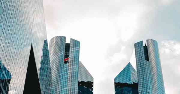 AG云挂机智能机器人：颠覆传统行业的革命力量