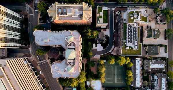 AI绘画为男子发声（AI绘画软件哪个好用）