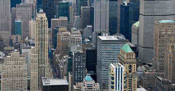 智能机器人安安委屈，机器人安安有人控制吗