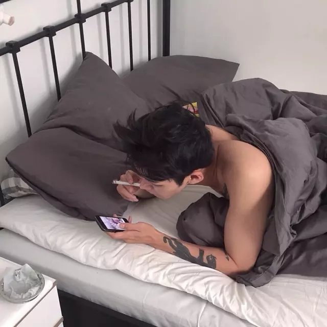 闻露浩安