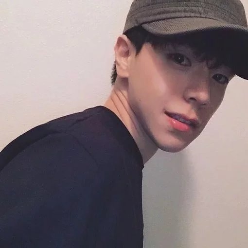 石启健瑗